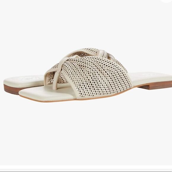 Vince Camuto Amahlee Square Toe Perforated Leather Thong Sandal Size 8.5 - Picture 3 of 6